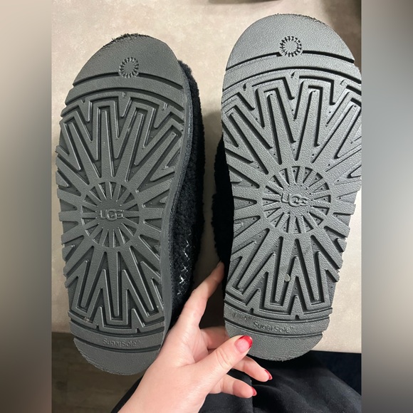 Ugg Women’s Tazz UggBraid, Black, Size 6 - Picture 4 of 4